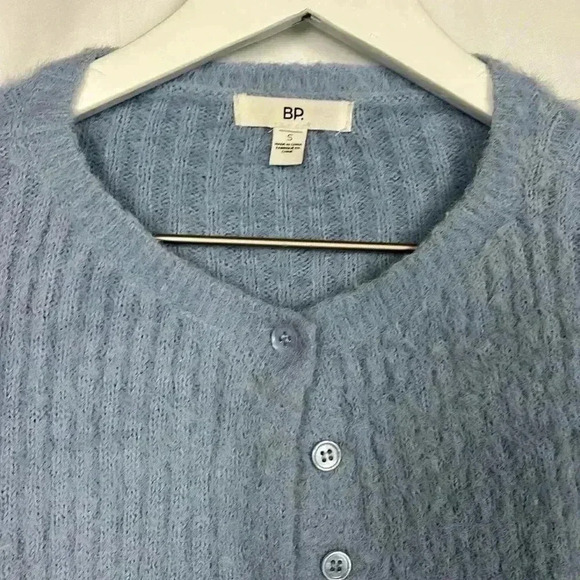 BP. Womens Sweater Baby Blue S Button-Up Crop Fuzzy Cardigan Cable Crew Soft EUC - Picture 3 of 11